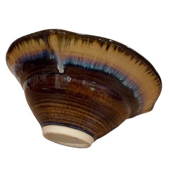 Handmade V-Shaped Pottery Bowl - Picture 3 of 5